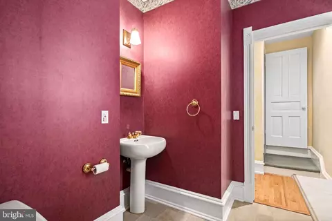 Bath - 129 Walnut St, Haddonfield, NJ 08033 photo 1 of 8