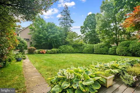 Exterior - 129 Walnut St, Haddonfield, NJ 08033 photo 6 of 13