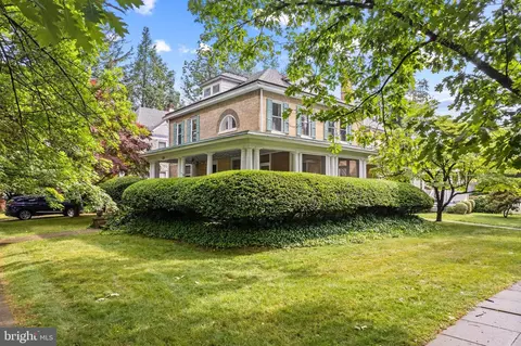129 Walnut St, Haddonfield, NJ 08033