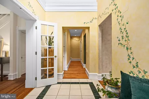 Entry Way - 129 Walnut St, Haddonfield, NJ 08033 photo 3 of 4