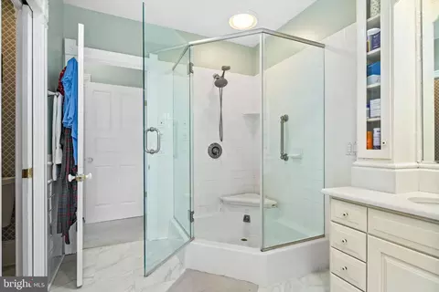 Bath - 129 Walnut St, Haddonfield, NJ 08033 photo 5 of 8