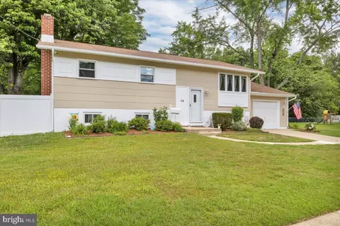 14 Winding Way, Gibbsboro, NJ 08026