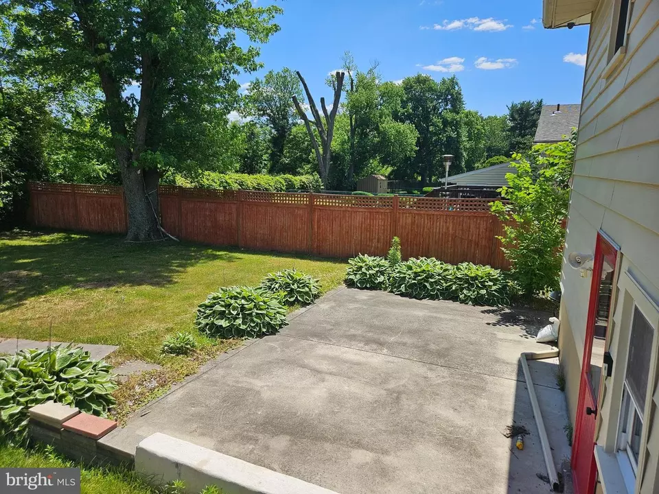 Exterior - 142 Ashbrook Rd, Cherry Hill, NJ 08034 photo 3 of 10