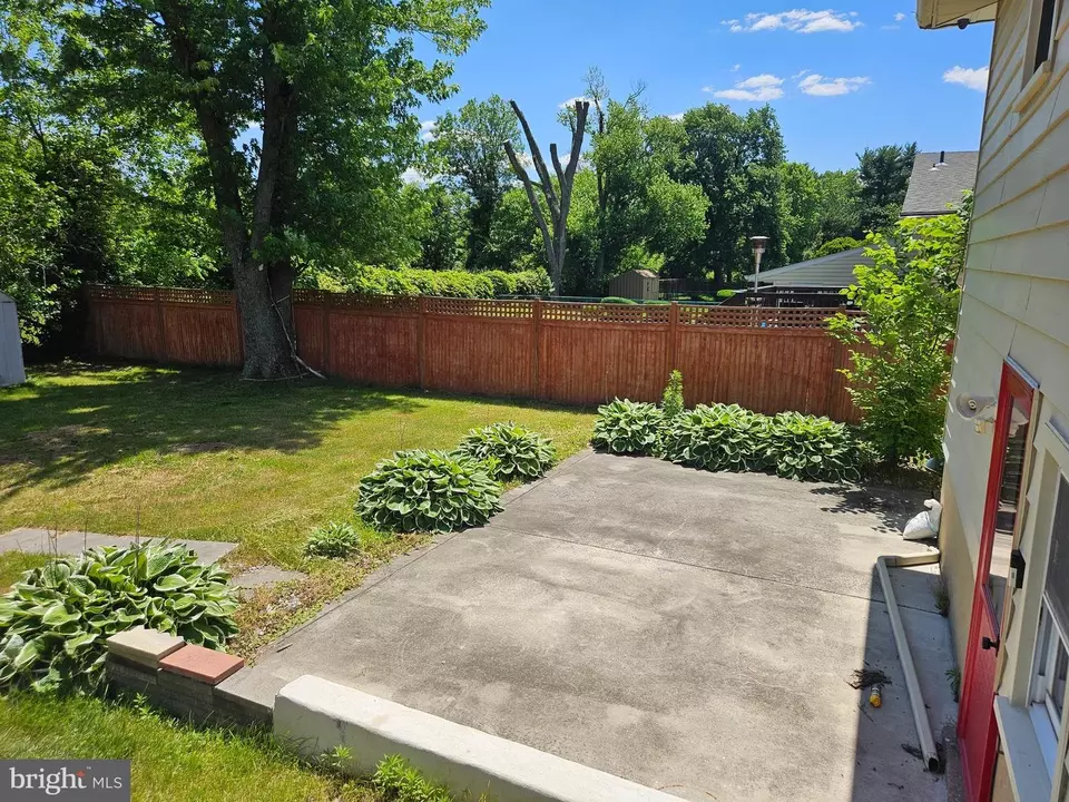 Exterior - 142 Ashbrook Rd, Cherry Hill, NJ 08034 photo 7 of 10