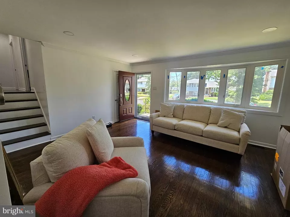 Living - 142 Ashbrook Rd, Cherry Hill, NJ 08034 photo 4 of 5