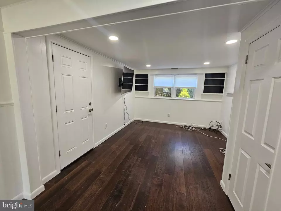 Living - 142 Ashbrook Rd, Cherry Hill, NJ 08034 photo 5 of 5