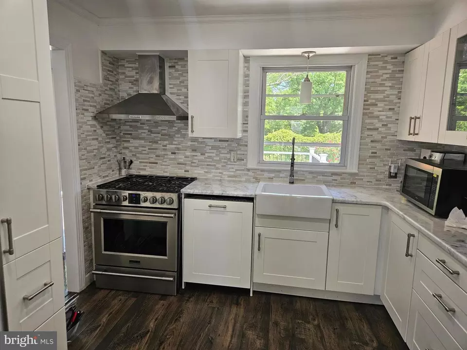 Kitchen - 142 Ashbrook Rd, Cherry Hill, NJ 08034 photo 1 of 2