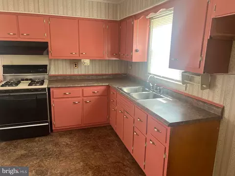 428 Spring Rd, Hammonton, NJ 08037 photo 4