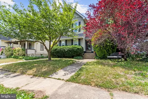 136 Maple Ter, Merchantville, NJ 08109