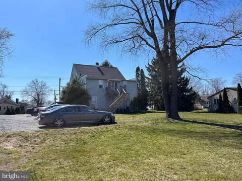 1643 Market St, Gloucester City, NJ 08030