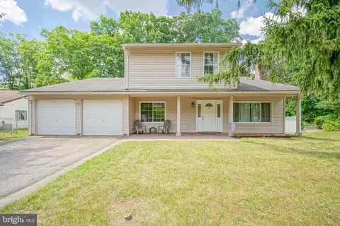 6 Pittman Pl, Sicklerville, NJ 08081