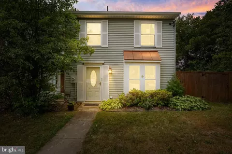 10 Vanderbilt Ct, Sicklerville, NJ 08081