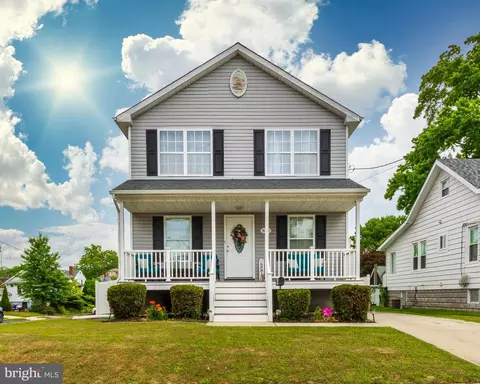 631 Green Ave, Mount Ephraim, NJ 08059