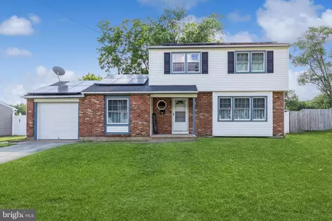 706 Linda Ave, Blackwood, NJ 08012