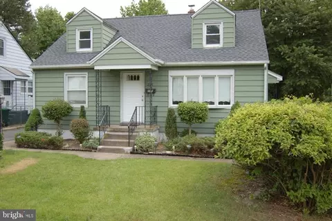 231 W Linden Ave, Lindenwold, NJ 08021