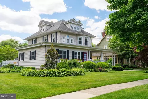 210 4th Ave, Haddon Heights, NJ 08035