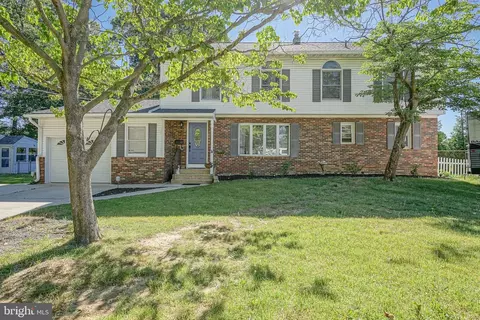 230 Oak Ave, Runnemede, NJ 08078