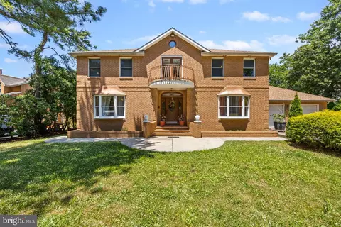 4 Kimberly Ct, Voorhees, NJ 08043