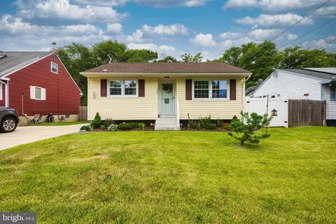 308 Richmond Ave, Blackwood, NJ 08012