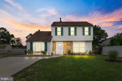 8049 Tarrington Ct, Pennsauken, NJ 08109