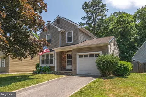 36 Woodvale Dr, Atco, NJ 08004