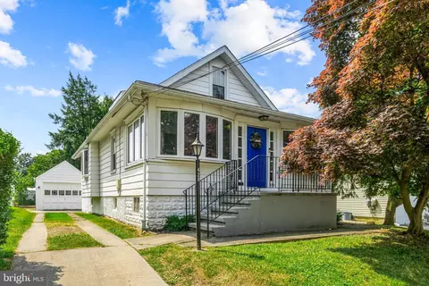 420 Mansion Ave, Audubon, NJ 08106