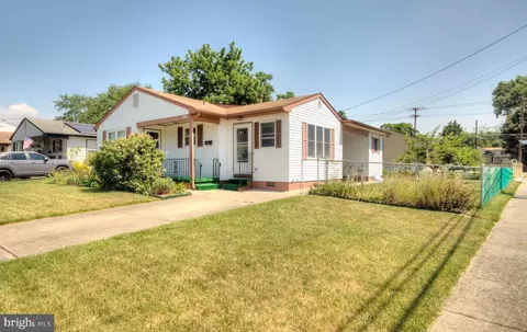 2140 Penn St, Pennsauken, NJ 08110
