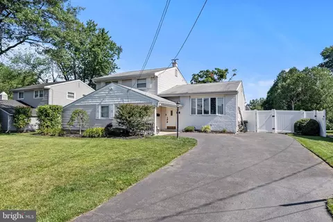 217 Ocean Ave, Cherry Hill, NJ 08003