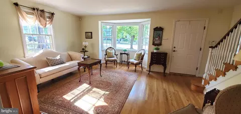 Entry Way - 1924 Maple Ave, Cherry Hill, NJ 08002 photo 2 of 2