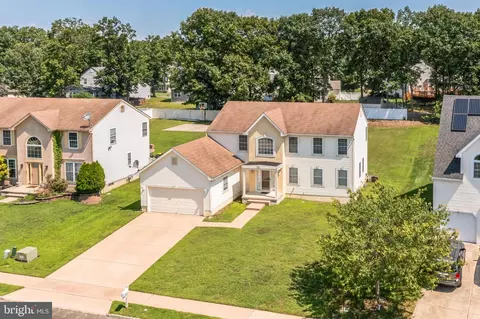 31 Blue Stone Cir, Erial, NJ 08081