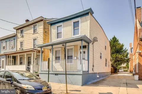 322 Bergen St, Gloucester City, NJ 08030