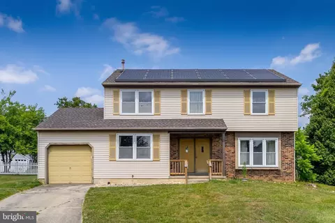 4 Cameron Ct, Laurel Springs, NJ 08021