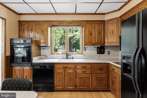 Kitchen - 160 Ashbrook Rd, Cherry Hill, NJ 08034 photo 3 of 3