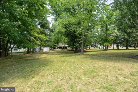 Exterior - 160 Ashbrook Rd, Cherry Hill, NJ 08034 photo 6 of 8