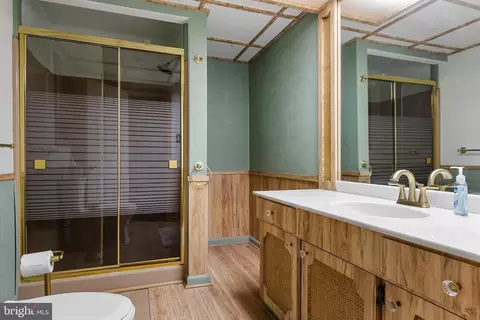 Bath - 160 Ashbrook Rd, Cherry Hill, NJ 08034 photo 2 of 2