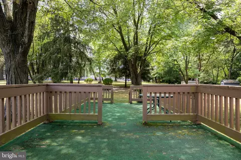 Exterior - 160 Ashbrook Rd, Cherry Hill, NJ 08034 photo 4 of 8