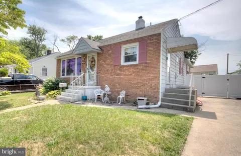 121 Princeton Ave, Bellmawr, NJ 08031
