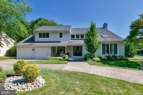 1 Timberline Dr, Voorhees, NJ 08043