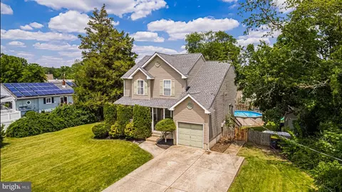 94 Warren Ave, West Berlin, NJ 08091