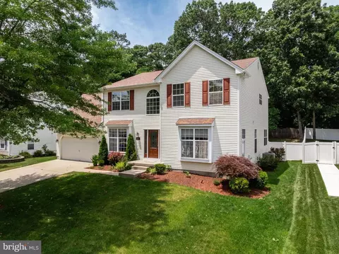 23 Morningstar Ct, Sicklerville, NJ 08081