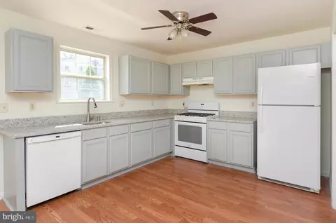 131 N King St, Gloucester City, NJ 08030