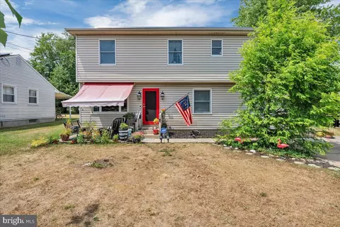 107 Phillips Ave, Magnolia, NJ 08049