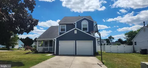 37 Huckleberry Ave, Sicklerville, NJ 08081