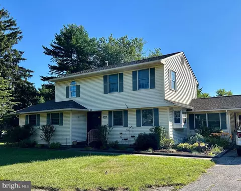 59 Tansboro Rd, Berlin, NJ 08009