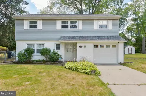 406 Preston Rd, Cherry Hill, NJ 08034