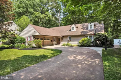 205 Wexford Dr, Cherry Hill, NJ 08003