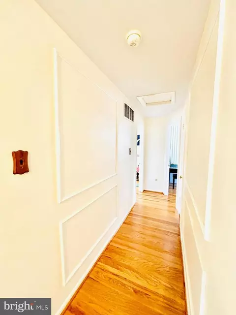 Entry Way - 3 Ramsgate Rd, Cherry Hill, NJ 08003 photo 1 of 2