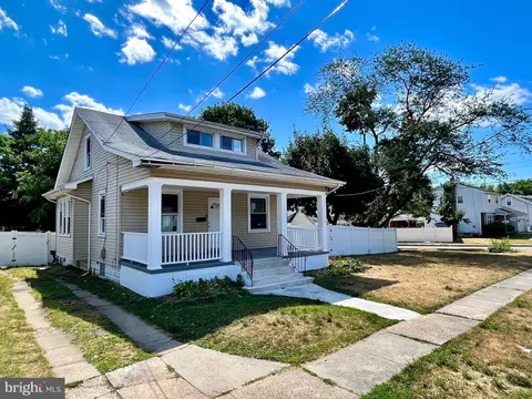 1911 48th St, Pennsauken, NJ 08110