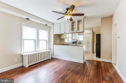 Entry Way - 139 E Pine St, Audubon, NJ 08106 photo 5 of 12