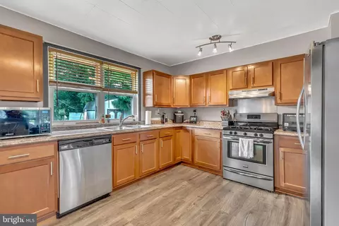 Kitchen - 139 Evesham Rd, Runnemede, NJ 08078 photo 1 of 1